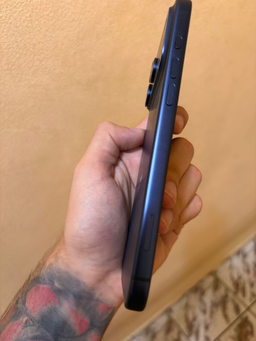 iPhone 17 pro max Blue