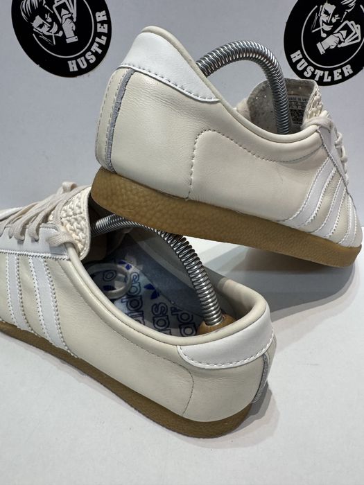 Маратонките ADIDAS ORIGINALS LONDON .Номер 40.5