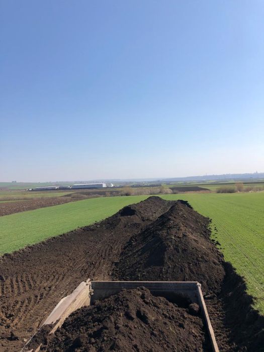 Comercializam pamant vegetal produse de balastiera pavele
