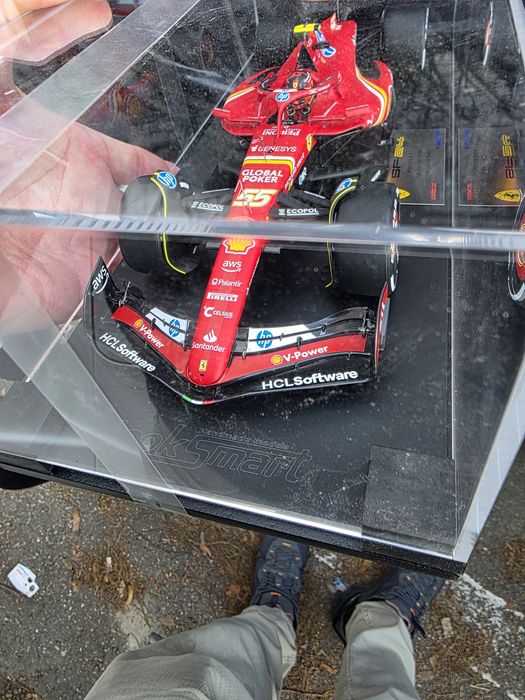 Mașinii de colecție noi