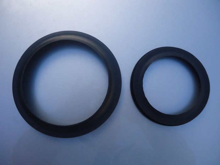 Уплътнения за сок и айран машини и гумено чучурче за източване на с