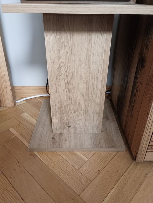 Продавам стойки за тонколони