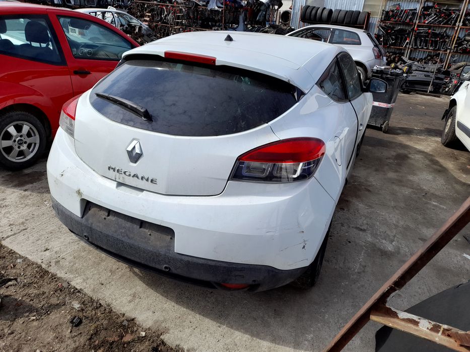 Bara spate Renault Megan 3 coupe an 2008-2014