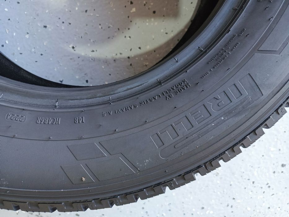 225.65.16C Pirelli M+S Second-hand