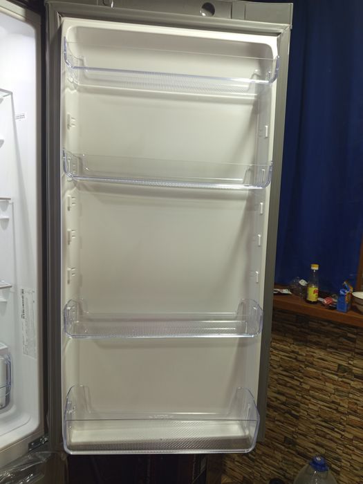 Продаю дешово холодилник