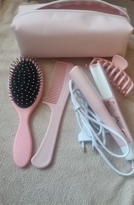 Преса за коса, мини вариант, в комплект.