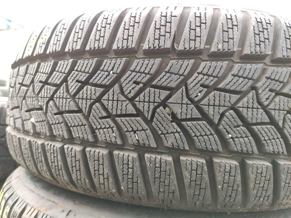 4бр Като нови зимни гуми 205 55 16 - Dunlop - DOT 2022