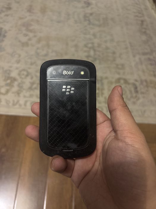 Blackberry 9900
