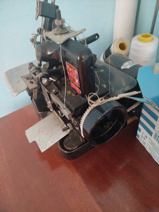 Аверлок швейный аппарат