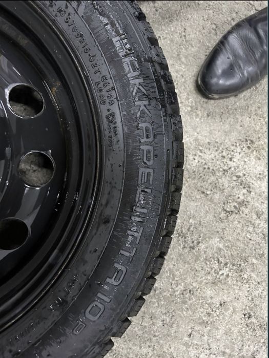 Продам шины 185/65R15 Nokian Hakkappelita 10P на дисках (штампы)