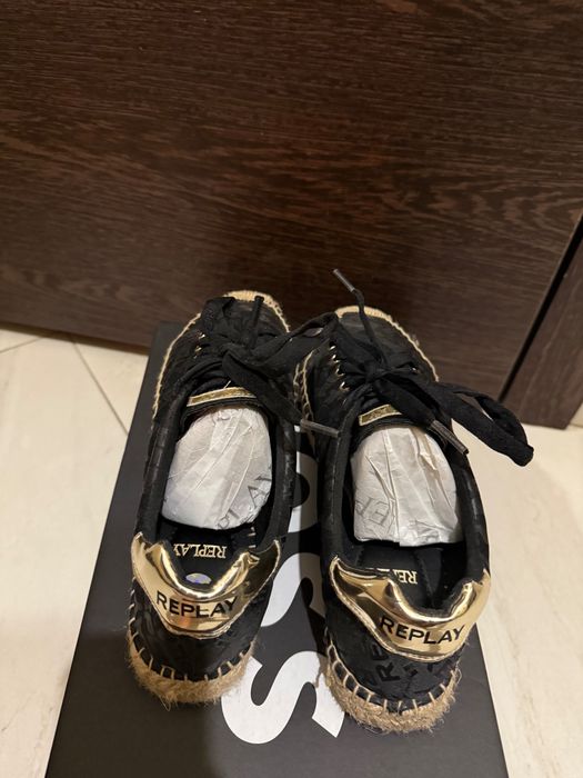 Дамски кецове Replay