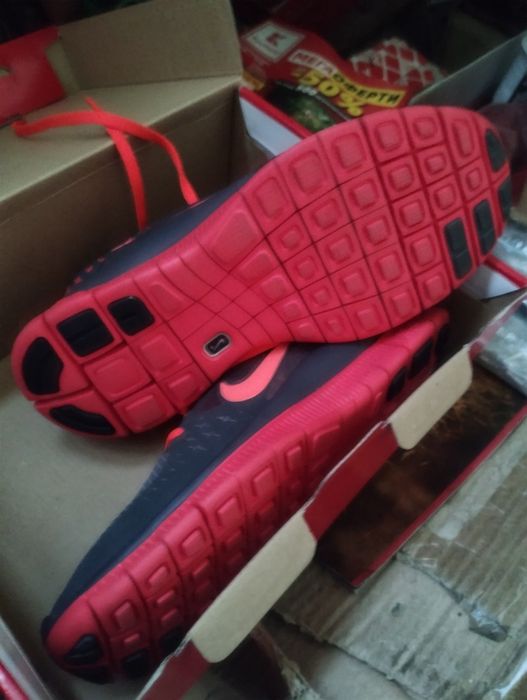 Нови дамски маратонки"Nike"
