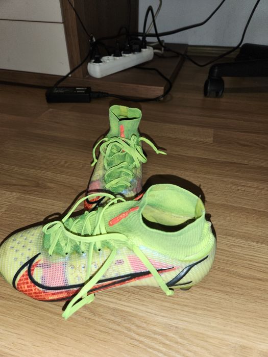 Nike  Mercurial Superfly 8 Elite.