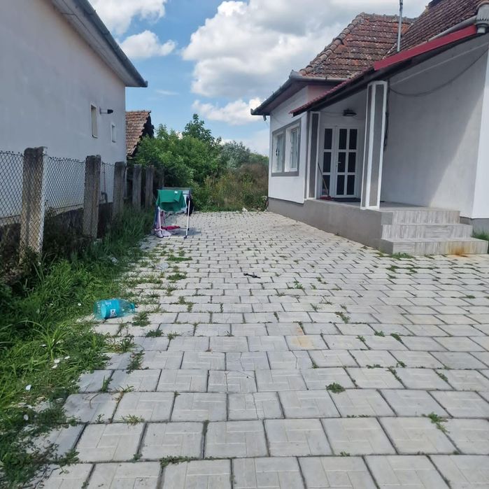 Casa de vanzare Razboieni