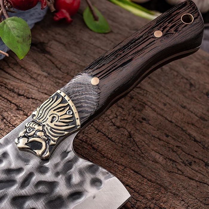 Масивен нож-сатър