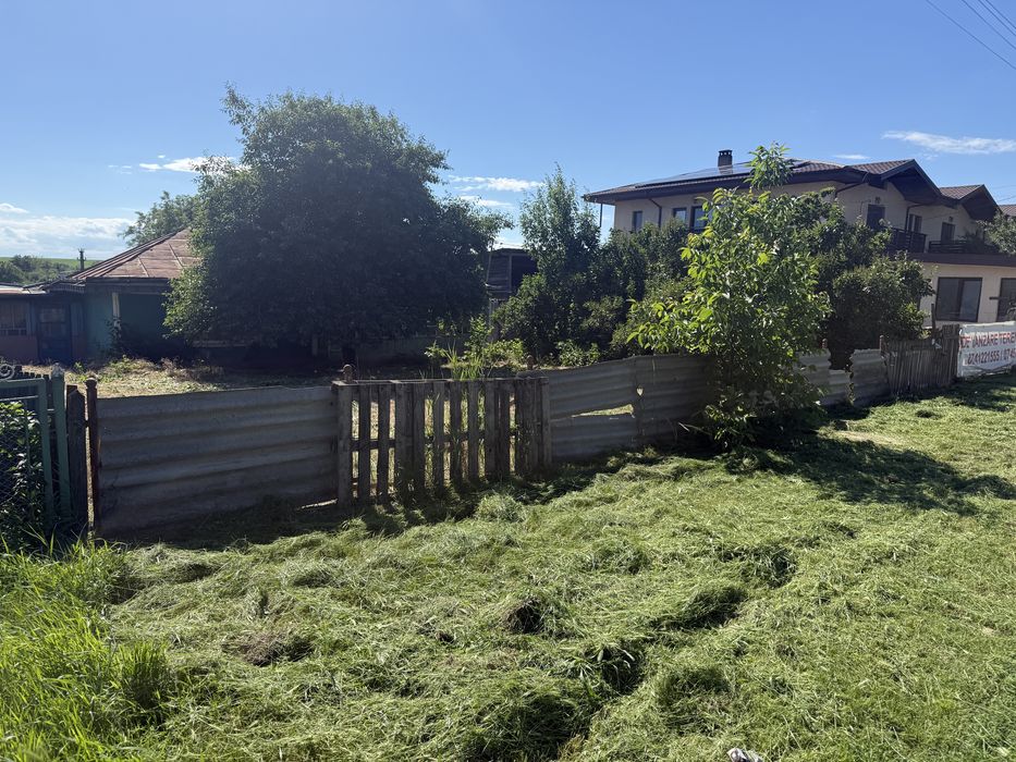 Teren 2200 mp centru Popricani