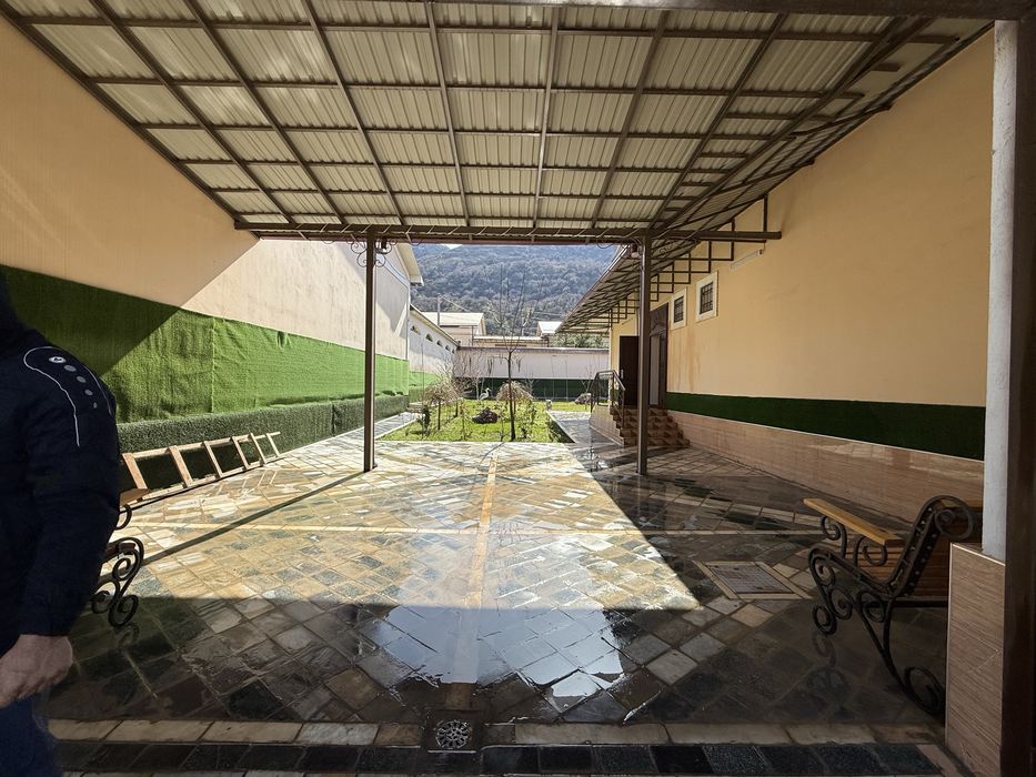 Корамкулда дача сотилади IBR запрафка олдида 2 линия 6 сотих 4 хона