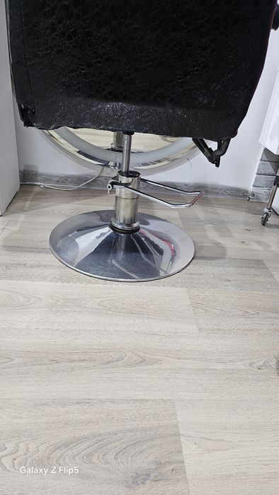 Кресло для парехмахера