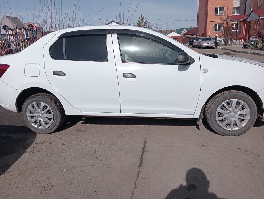 Продам Рено Логан 2020го