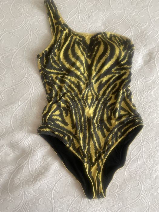 Цял бански paramidonna