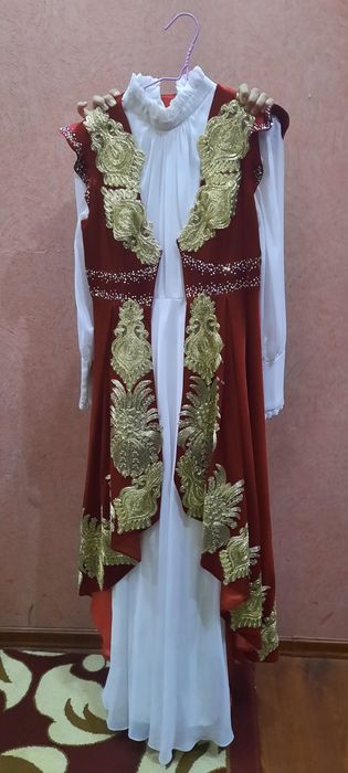 Vicherniy koʻylaklar