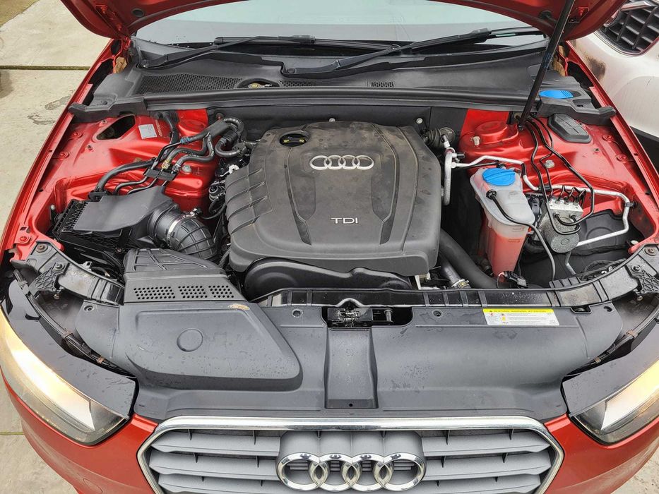 Dezmembram Audi A4 B8.5 2.0 CGLC Automat 2013