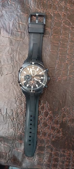 Продам часы Кварцевые Sergio Tacchini