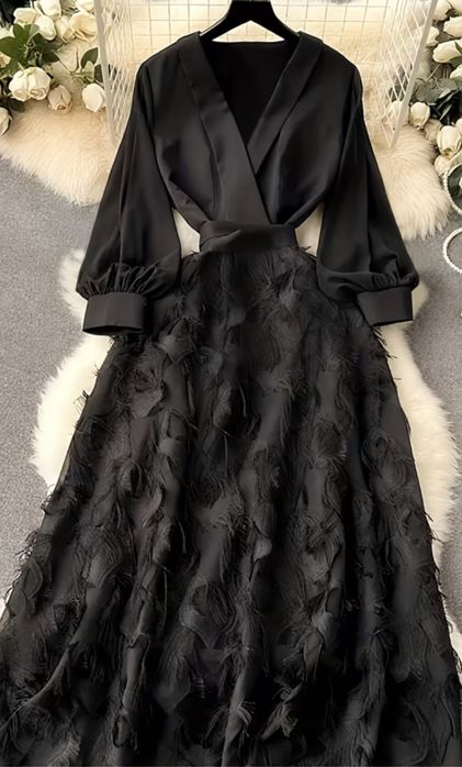 Продам новые платья