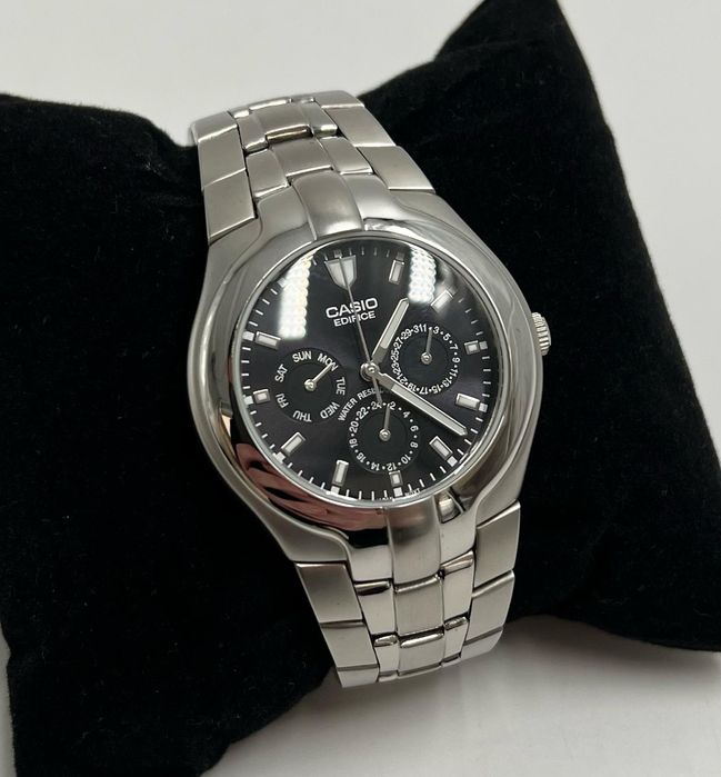 Уникален часовник