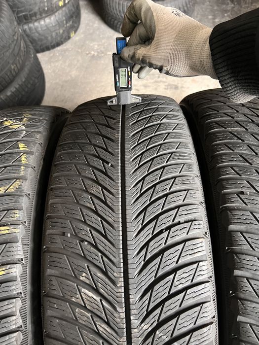 4 anvelope iarna 225/60/18 , michelin , 6-7 mm