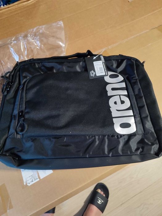 Geantā pentru laptop Arena