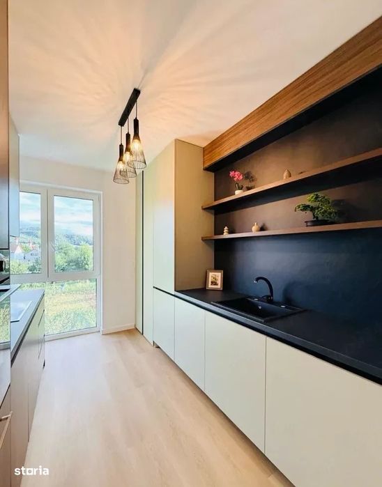 Apartament 3 camere Floresti Tineretului, doua bai, bloc cu lift