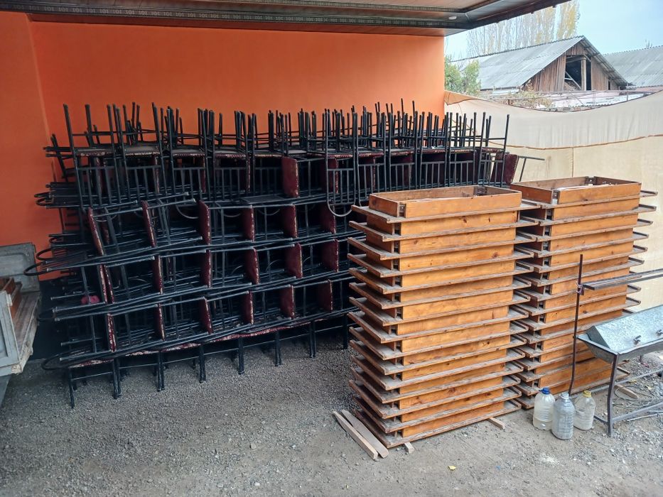 To‘y uchun stol stullar