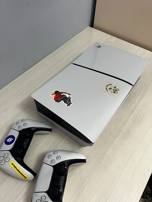Sony PlayStation 5 Slim с дисководом
