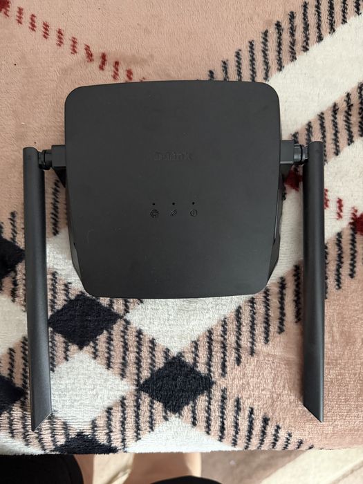 Продаю Роутер D-Link 300