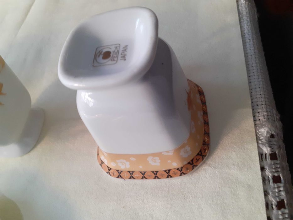 Servici cafea, porțelan japonez - 6 cești + 6 farfurioare - 100 ml.