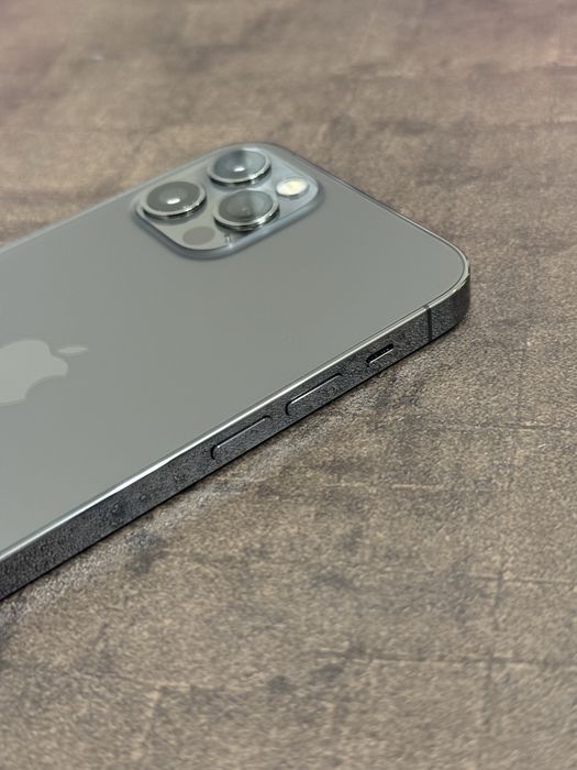 Продам iPhone 12Pro