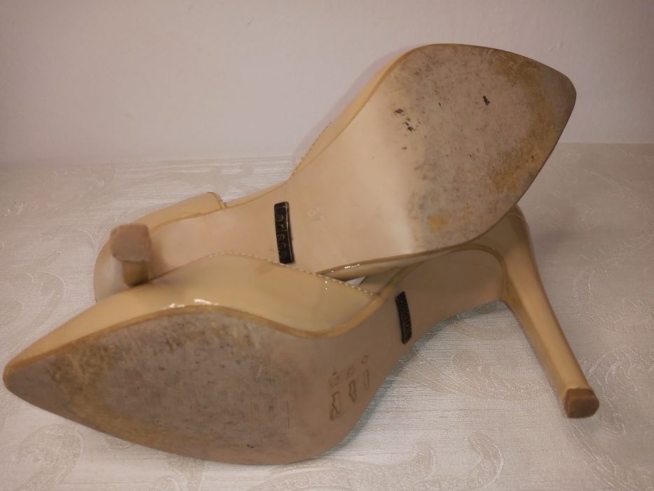 Pantofi damă model deosebit