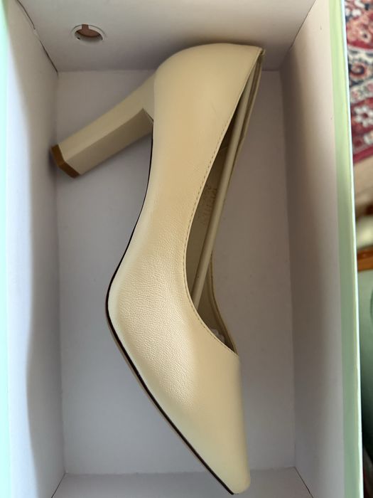 Продам туфли почти новые