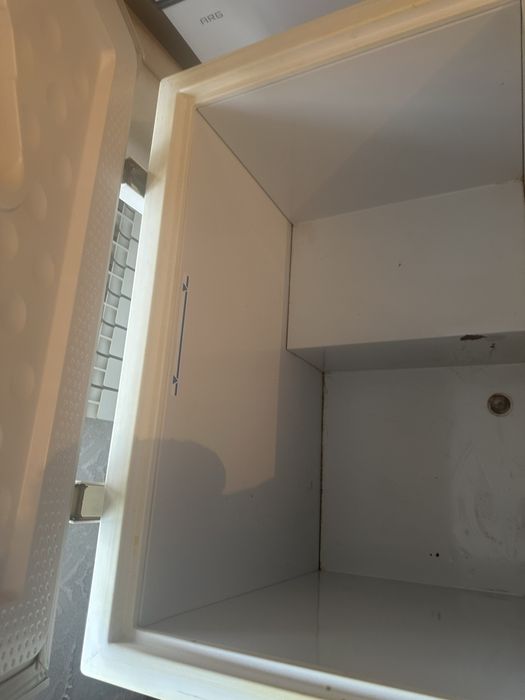 Продам морозильную камеру