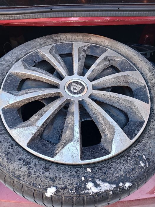 Roti masina de iarna cu genti cu tot