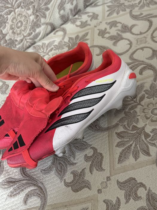 Продам бутсы,оригинал Adidas