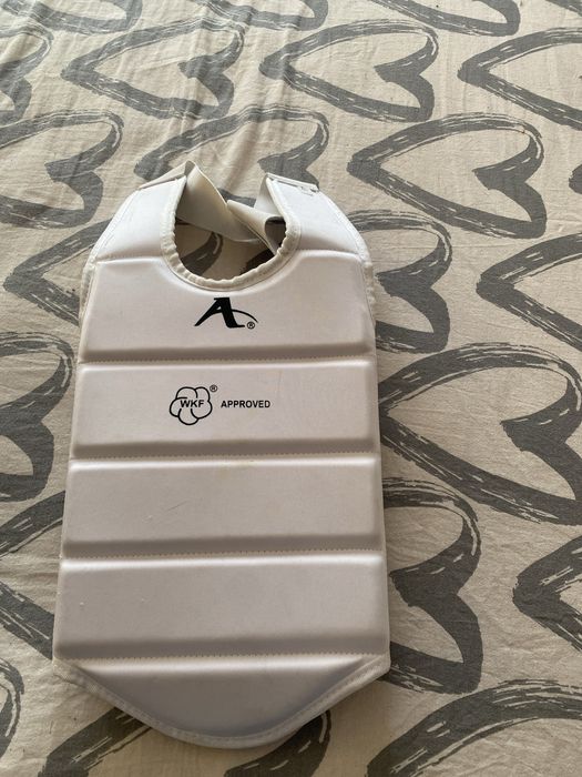 Шлем и протектор для занятий единоборствами