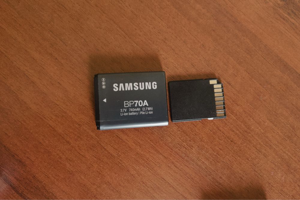 Продам Samsung ES73