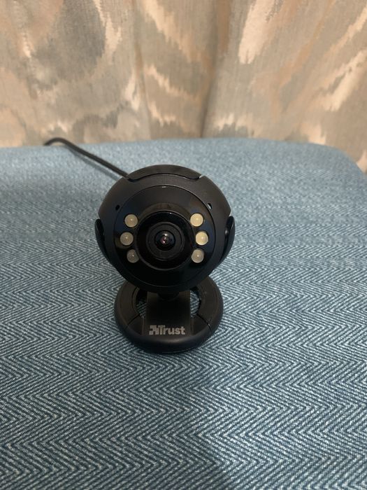 Camera Webcam Trust !! (iluminare LED)