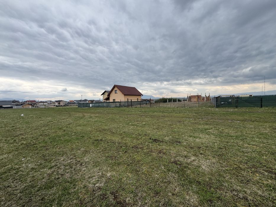 Teren intravilan cu PUZ  si curent electric