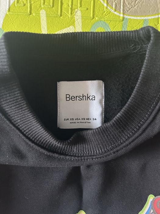 Продается детская кофта Bershka