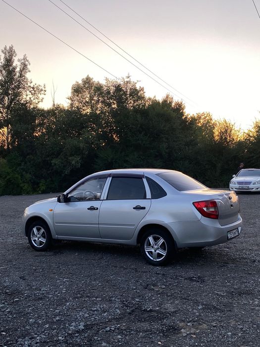 Lada Granta 2012