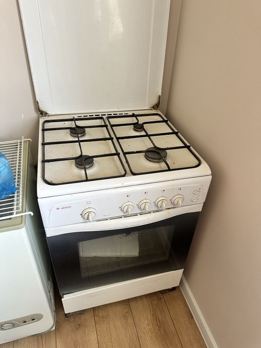 Газ плита Gefest с 4 конфорками