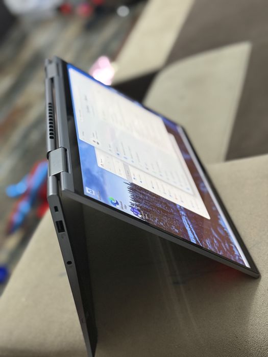 Lenovo ThinkPad TouchScreen 360° Yoga Gen 4 – 14” -i7 Procesor